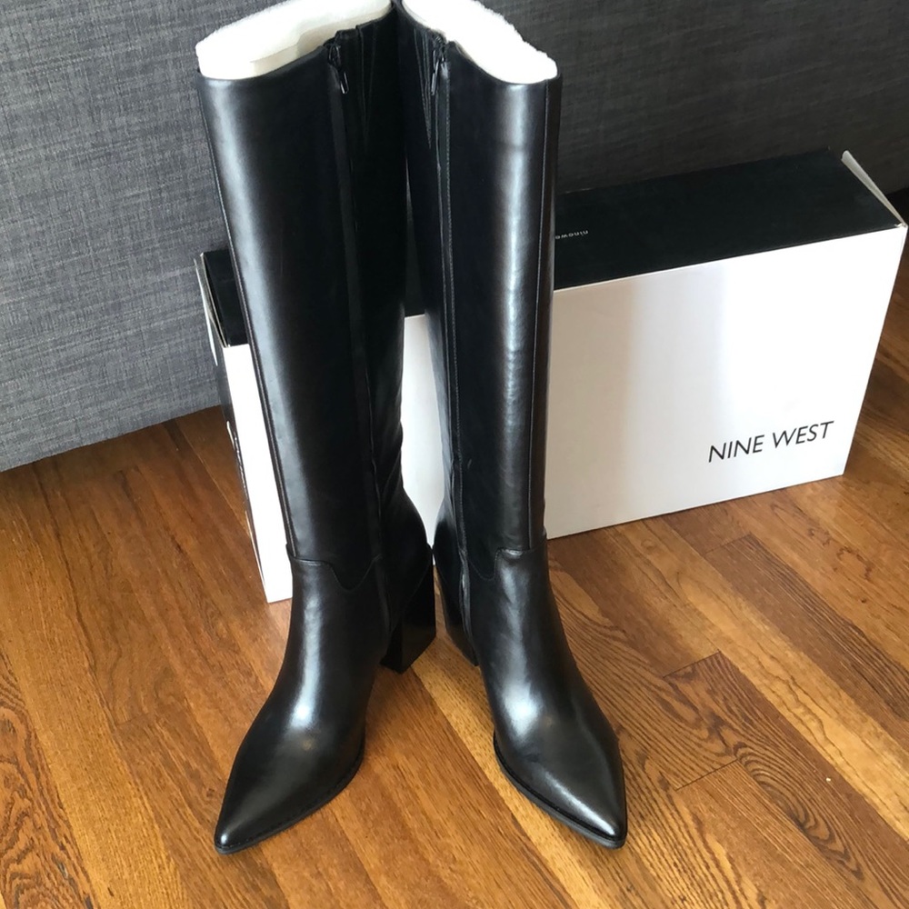 New Nine West black leather boot sz 10.5